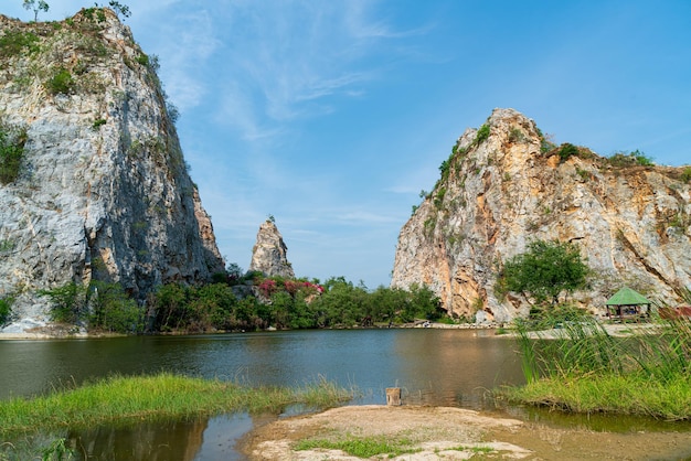 Khao gnu stone park em ratchaburi na tailândia