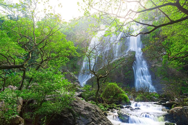 Khlong Lan Wasserfall im Nationalpark Kamphaeng Phet Thailand