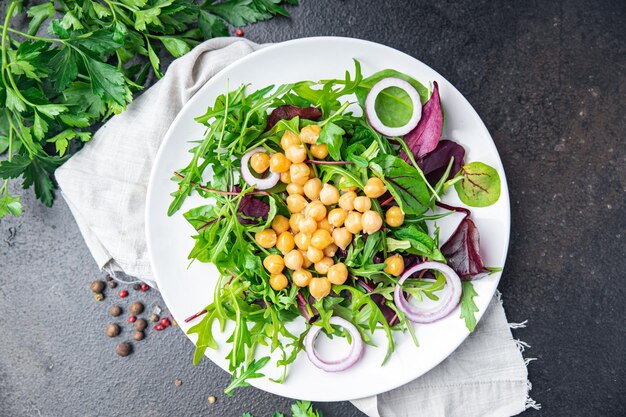 kichererbsensalat grüner blattsalat mischen frisch gesunde mahlzeit lebensmittel diät snack auf dem tisch kopierraum