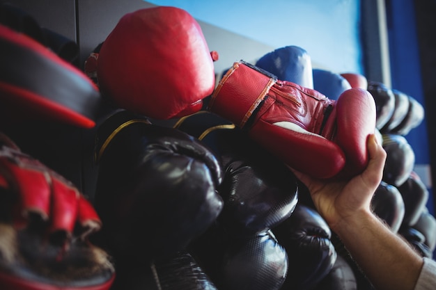 Kickboxer wählen Handschuhe