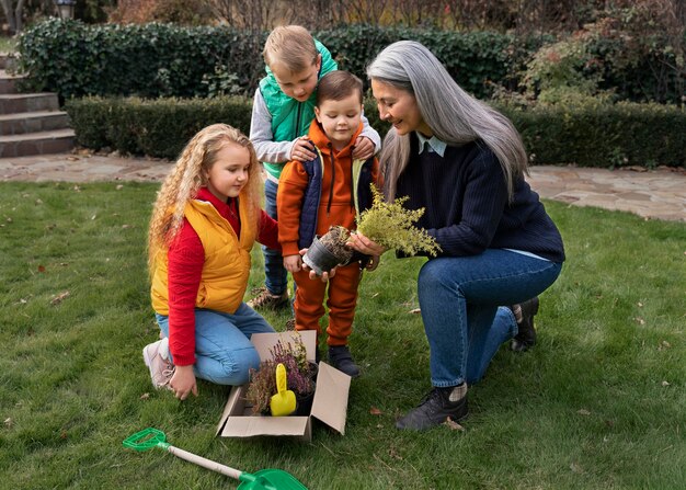 Kinder lernen über Umwelt