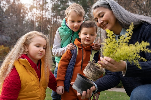 Foto kinder lernen über umwelt