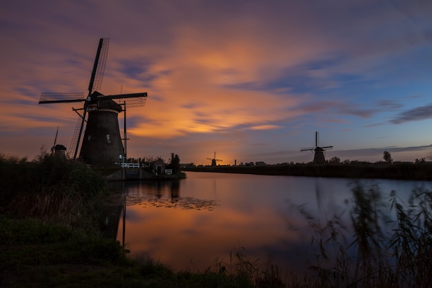 Kinderdijk na Holanda