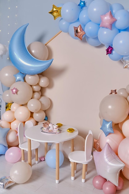Kinderfotozone mit vielen Luftballons