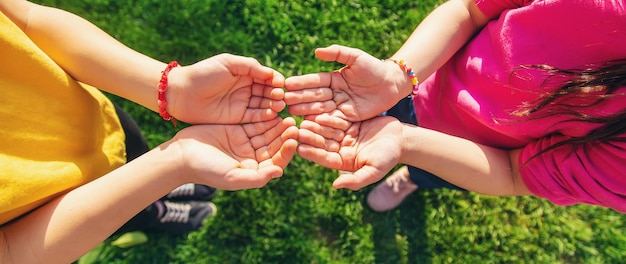 Kinderhandplatz für Thema Selektiver Fokus