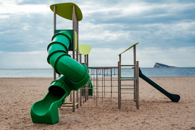 Kinderspielplatz am Strand