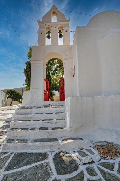 Foto kirche im dorf chora in sikinos