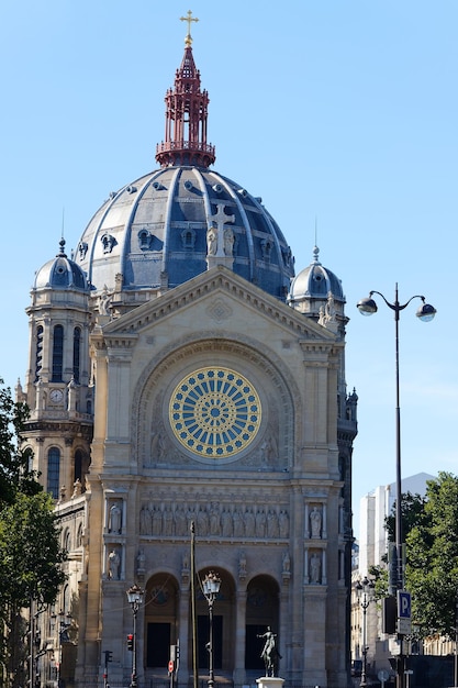 Kirche St. Augustin Paris Diese zwischen 1860 und 1871 erbaute Kirche befindet sich an der Kreuzung von Boulevard Haussmann und Boulevard Malesherbes