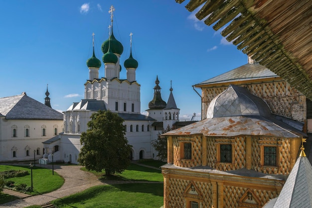 Kirche St. Johannes der Evangelist aus der Galerie des Rostower Kreml Rostov Weliki Russland