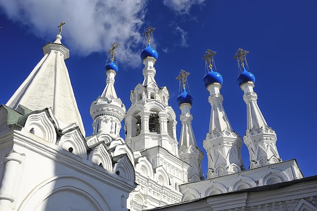 Kirchenkuppel Kreuzhimmel, Religionsarchitektur