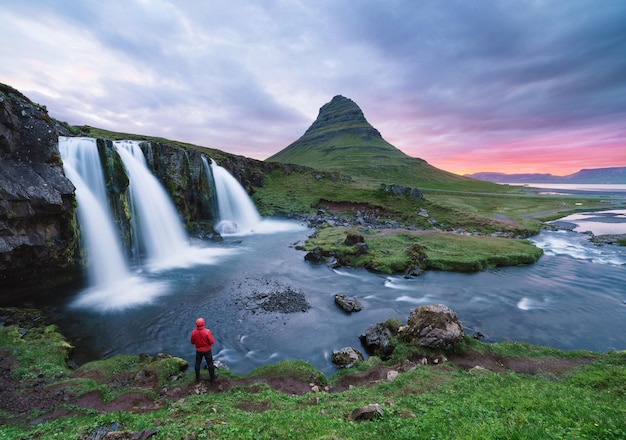 Kirkjufellsfoss la cascada más hermosa de Islandia