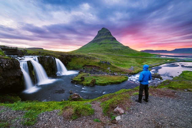 Kirkjufellsfoss der schönste Wasserfall Islands