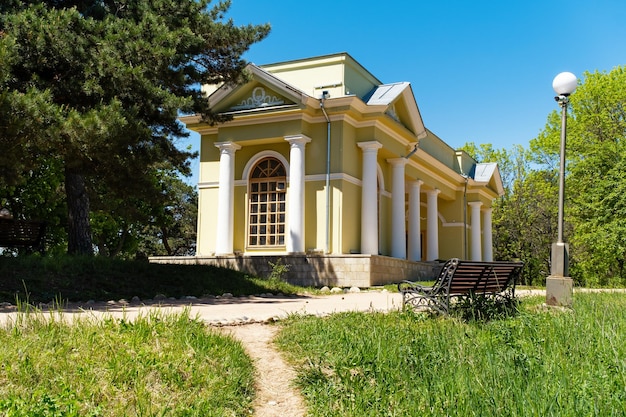 Kislowodsk Russland Pavillon Lufttempel im Nationalpark Kislowodsk