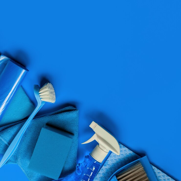Foto kit doméstico azul para limpeza de primavera