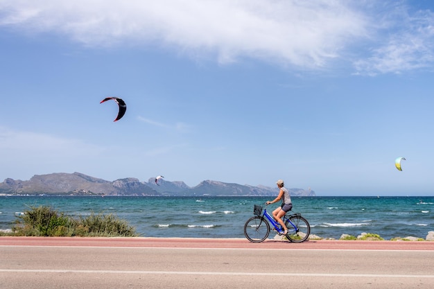 Kitesurfen in Pollenca, Mallorca, Spanien