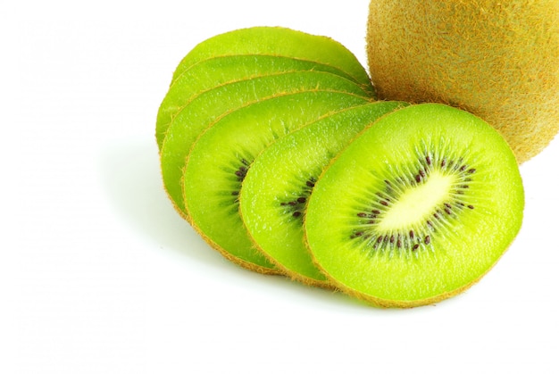 Kiwi auf Weiß isoliert