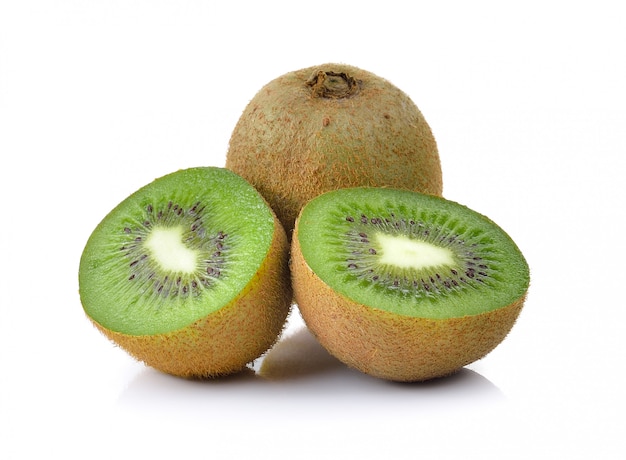 Kiwi auf weißer Wand