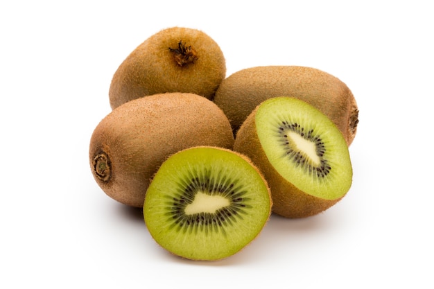 Kiwi em uma superfície branca