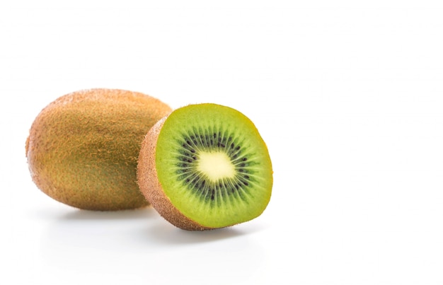 Kiwi fresco em branco