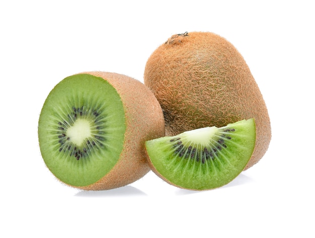 Kiwi isolado no branco.