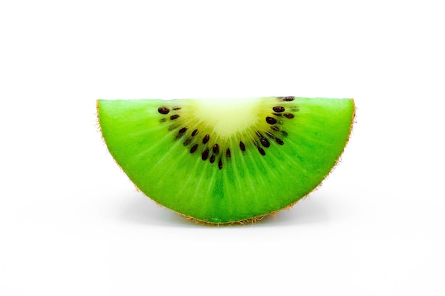 Kiwi isolado no branco