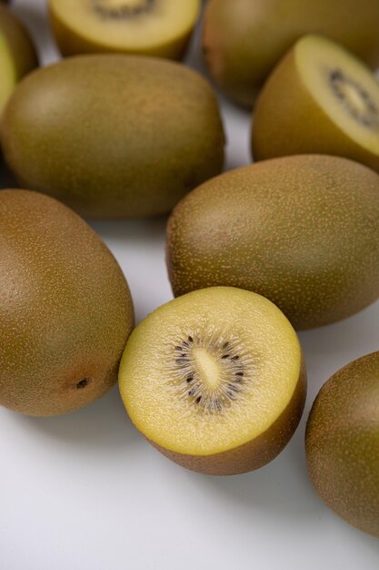 kiwi de oro de fruta deliciosa saludable y fresca