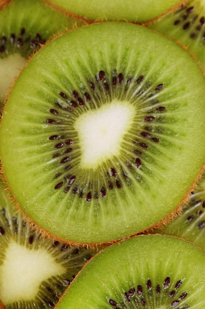 Kiwi schneidet Hintergrund