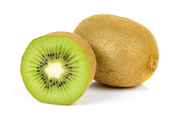 Kiwis auf weißem Hintergrund