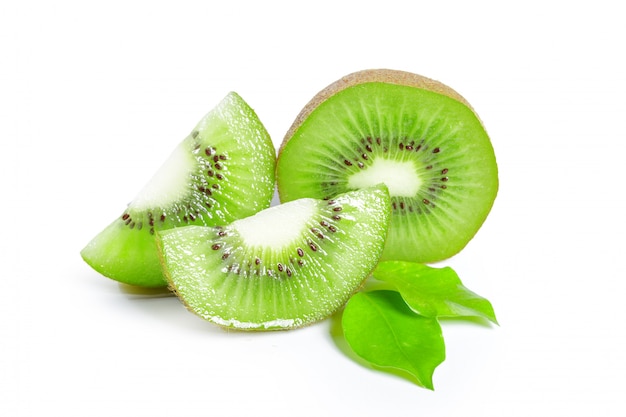 Kiwis com folhas