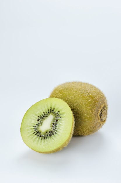 Kiwis e metade inteiros