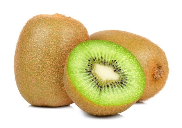 Kiwis isolado no fundo branco