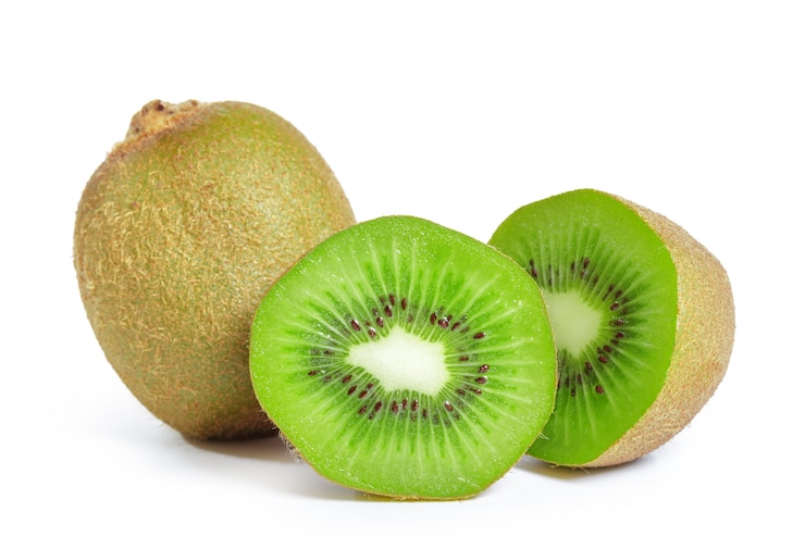 Foto kiwis, isoliert auf weiss
