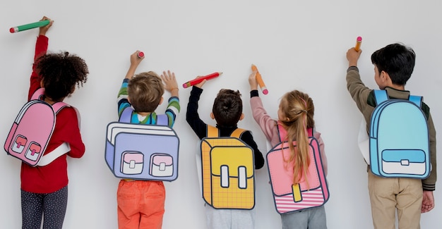 Klassenkameraden Freunde Tasche Schule Bildung