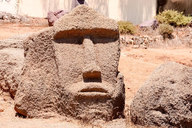 Foto klassische moai-maske