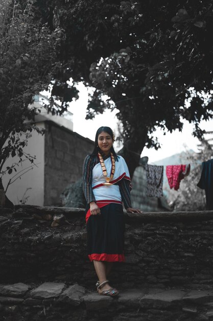 Kleid der nepalesischen Kultur