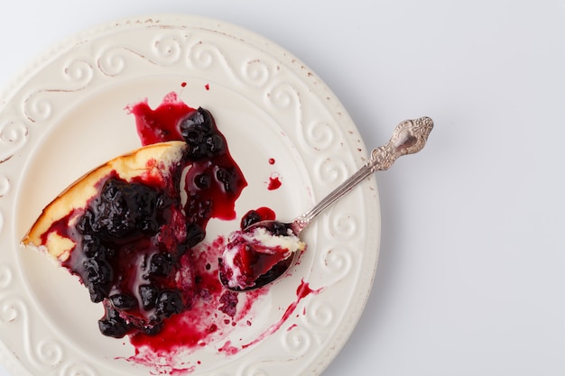 Kleine hausgemachte Deset Pie mit Beeren