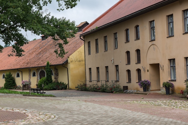 kleine schmale Gasse in der Altstadt