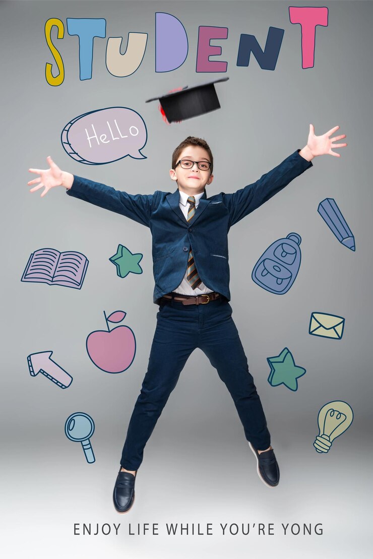 Kleiner Student, der mit Abschlussmütze fliegt