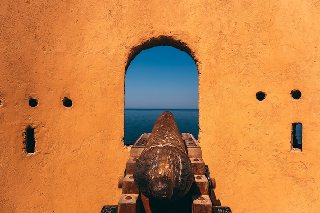 Kleiner Wehrturm in Muscat