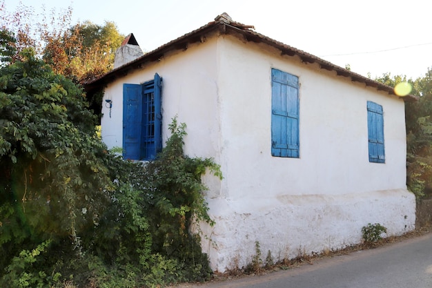 Kleines Bauernhaus im Mittelmeer