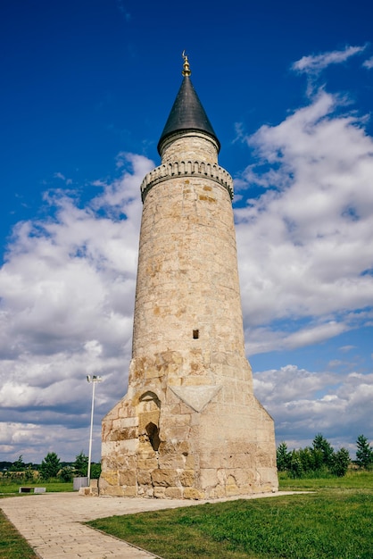 Kleines Minarett in Bolghar Hill Fort