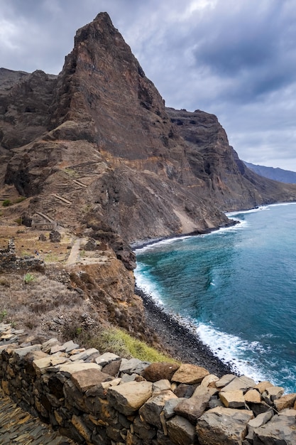 Klippen und Meerblick in der Insel Santo Antao, Kap Verde