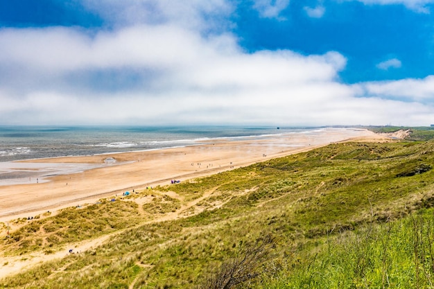 Klippen und Strand bei Blackhall Rocks und Cromdon Dene Beach