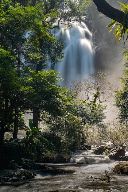 Klonglan Nationalpark in Thailand (Klonglan Wasserfall)