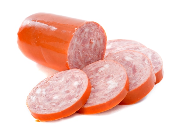 Knoblauchwurst auf Weiß