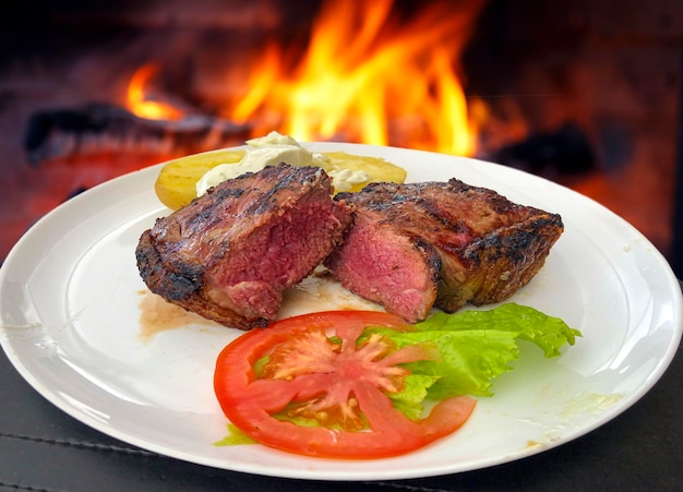 Knochen im Rinder-Ribeye-Steak