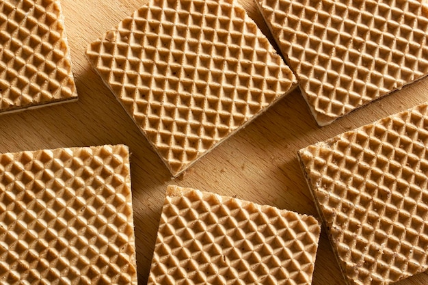 Knusprige Waffeln mit Schokoladen- und Haselnusscreme