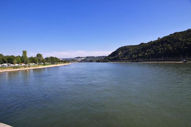 Koblenz no rio reno e rio mosela, alemanha