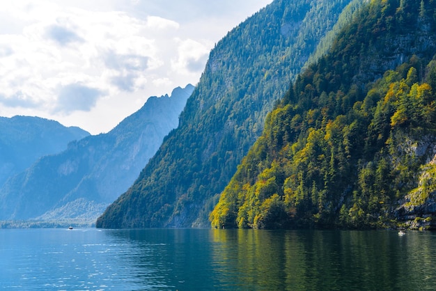 Königssee mit Alpenbergen Königssee Berchtesgaden Nati