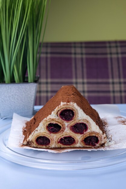 Köstliche Desserts in einem Kindercafé aus nächster Nähe